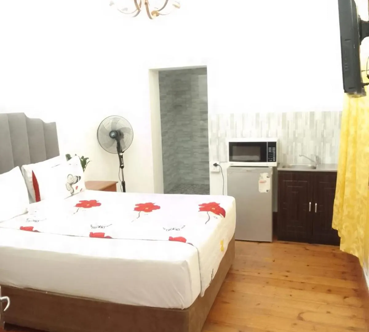 Neo & Ruks Guest House Boston Belleville Bellville